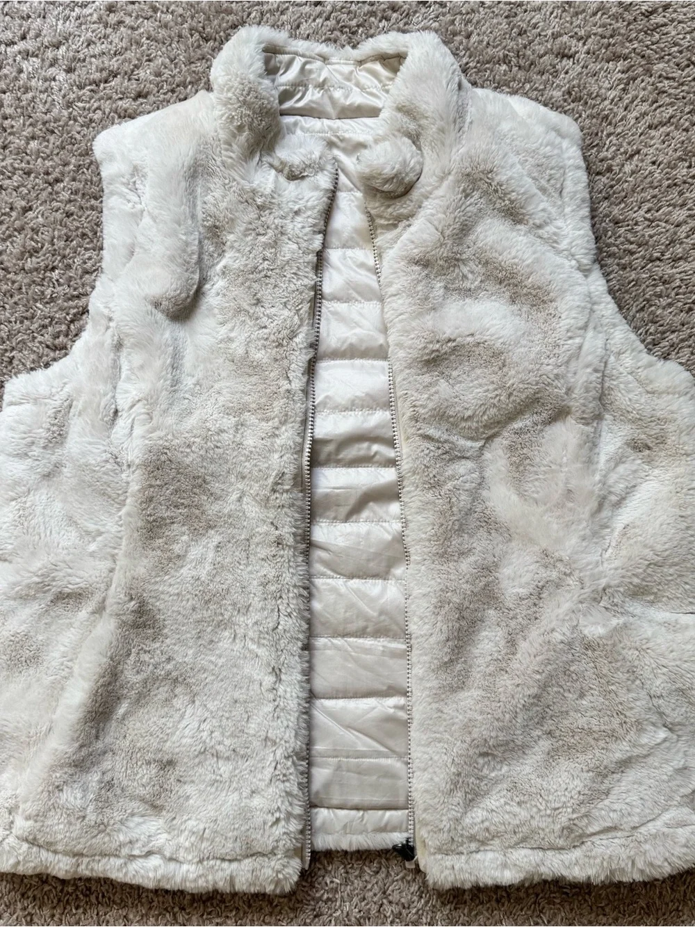 Reversible Plush Faux Fur and Quilted Vest Zip Up Cream White Cozy Warm Layering